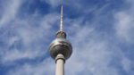 Berliner Fernsehturm: Restaurant-Fensterplatz ohne Anstehen & Alexanderplatz