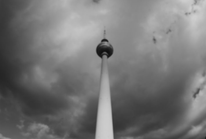 Berliner Fernsehturm: Restaurant-Fensterplatz ohne Anstehen & Alexanderplatz